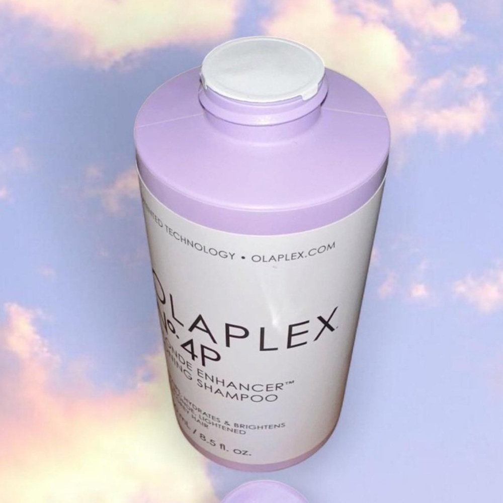 Olaplex No. 4P Blonde Enhancer Toning Shampoo - Picture 3 of 3